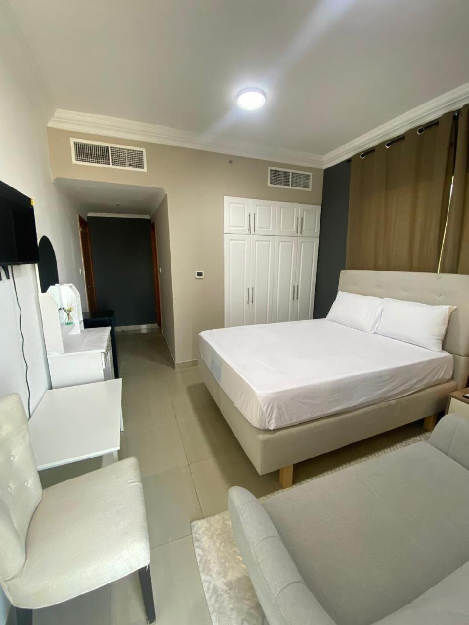 For Rent In Marina Homestay Dubai